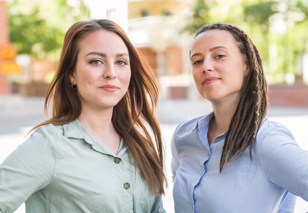 Lisa and Matilda, summer 2020